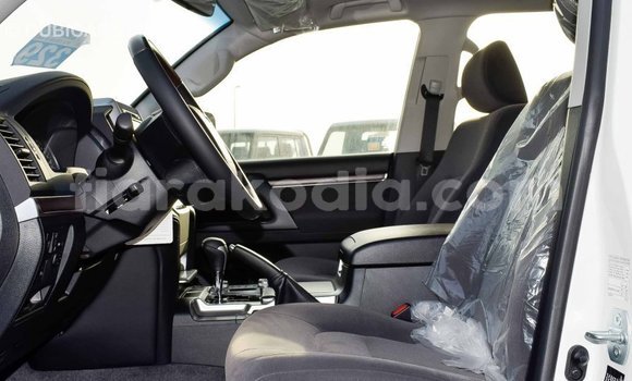 Buy Import Toyota Land Cruiser White Car in Import - Dubai in Diana Buy Import Toyota Land Cruiser White Car in Import - Dubai in Diana