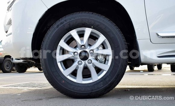 Buy Import Toyota Land Cruiser White Car in Import - Dubai in Diana Buy Import Toyota Land Cruiser White Car in Import - Dubai in Diana