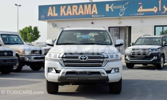 Buy Import Toyota Land Cruiser White Car in Import - Dubai in Diana Buy Import Toyota Land Cruiser White Car in Import - Dubai in Diana