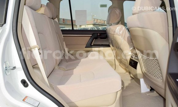 Buy Import Toyota Land Cruiser White Car in Import - Dubai in Diana Buy Import Toyota Land Cruiser White Car in Import - Dubai in Diana