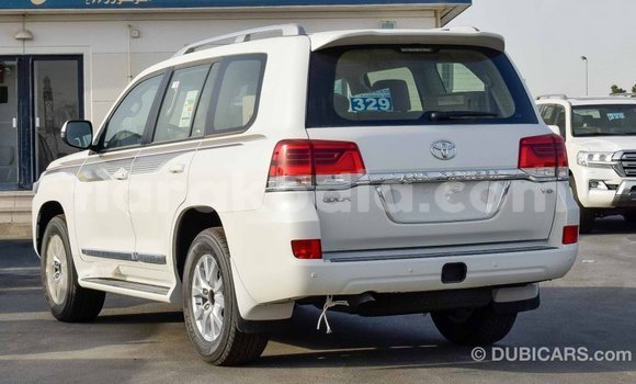 Buy Import Toyota Land Cruiser White Car in Import - Dubai in Diana Buy Import Toyota Land Cruiser White Car in Import - Dubai in Diana