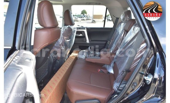 Acheter Import Utilitaire Toyota HiAce Noir à Import - Dubai, Diana Acheter Import Utilitaire Toyota HiAce Noir à Import - Dubai, Diana