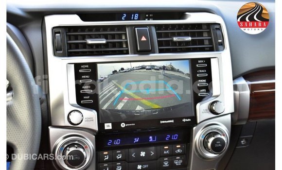 Acheter Import Utilitaire Toyota HiAce Noir à Import - Dubai, Diana Acheter Import Utilitaire Toyota HiAce Noir à Import - Dubai, Diana