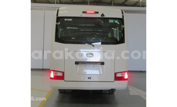 Acheter Import Voiture Toyota Coaster Blanc à Import - Dubai, Diana Acheter Import Voiture Toyota Coaster Blanc à Import - Dubai, Diana