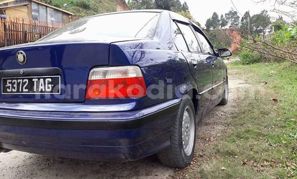Buy Used BMW 3–Series Blue Car in Antananarivo in Analamanga Buy Used BMW 3–Series Blue Car in Antananarivo in Analamanga