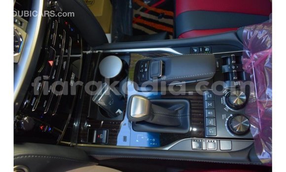 Acheter Import Voiture Lexus LX Blanc à Import - Dubai, Diana Acheter Import Voiture Lexus LX Blanc à Import - Dubai, Diana