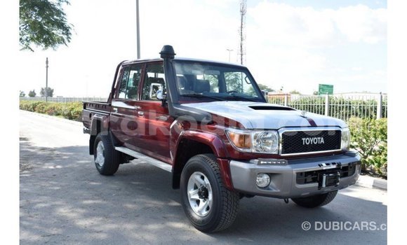 Acheter Import Voiture Toyota Land Cruiser Rouge à Import - Dubai, Diana Acheter Import Voiture Toyota Land Cruiser Rouge à Import - Dubai, Diana