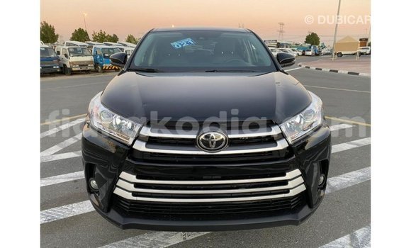 Acheter Import Voiture Toyota Highlander Noir à Import - Dubai, Diana Acheter Import Voiture Toyota Highlander Noir à Import - Dubai, Diana