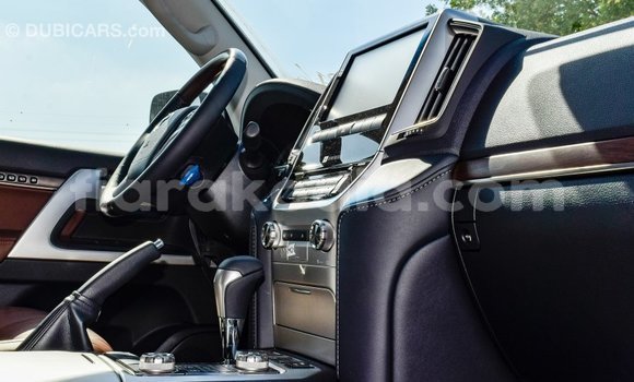 Acheter Import Voiture Toyota Land Cruiser Noir à Import - Dubai, Diana Acheter Import Voiture Toyota Land Cruiser Noir à Import - Dubai, Diana