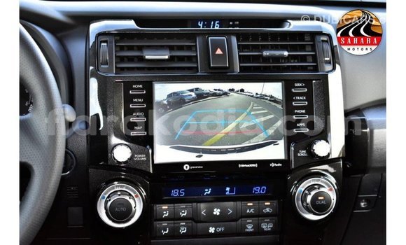 Acheter Import Utilitaire Toyota HiAce Blanc à Import - Dubai, Diana Acheter Import Utilitaire Toyota HiAce Blanc à Import - Dubai, Diana