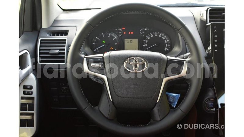 Big with watermark toyota prado diana import dubai 4720