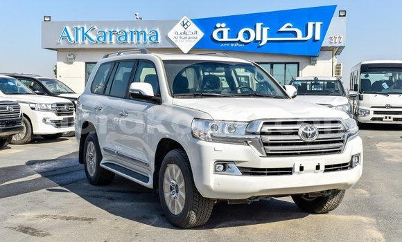 Buy Import Toyota Land Cruiser White Car in Import - Dubai in Diana Buy Import Toyota Land Cruiser White Car in Import - Dubai in Diana