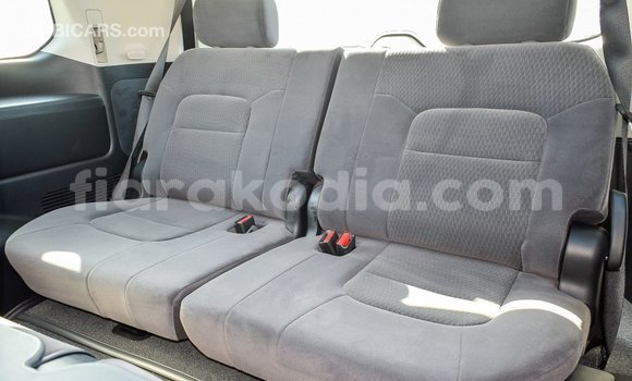 Buy Import Toyota Land Cruiser White Car in Import - Dubai in Diana Buy Import Toyota Land Cruiser White Car in Import - Dubai in Diana