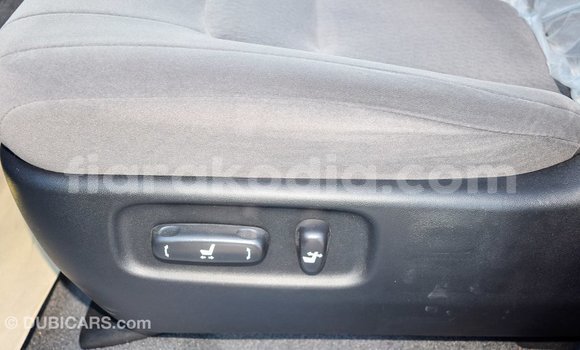 Buy Import Toyota Land Cruiser White Car in Import - Dubai in Diana Buy Import Toyota Land Cruiser White Car in Import - Dubai in Diana