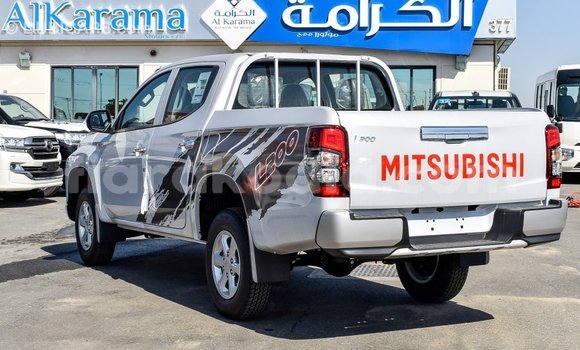 Buy Import Mitsubishi L200 White Car in Import - Dubai in Diana Buy Import Mitsubishi L200 White Car in Import - Dubai in Diana