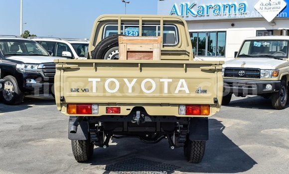 Buy Import Toyota Land Cruiser Beige Car in Import - Dubai in Diana Buy Import Toyota Land Cruiser Beige Car in Import - Dubai in Diana