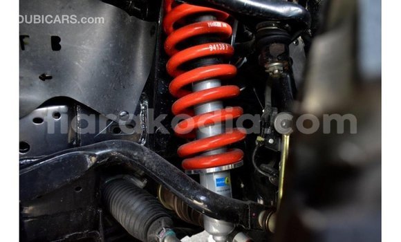 Acheter Import Voiture Toyota Hilux Noir à Import - Dubai, Diana Acheter Import Voiture Toyota Hilux Noir à Import - Dubai, Diana