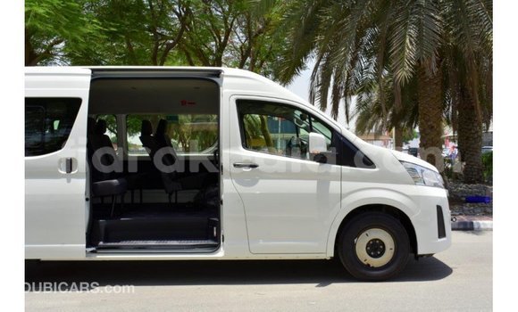 Acheter Import Voiture Toyota Hiace Blanc à Import - Dubai, Diana Acheter Import Voiture Toyota Hiace Blanc à Import - Dubai, Diana