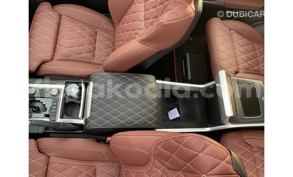 Acheter Import Voiture Toyota Land Cruiser Noir à Import - Dubai, Diana Acheter Import Voiture Toyota Land Cruiser Noir à Import - Dubai, Diana