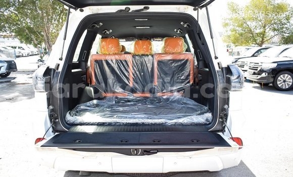 Hividy Lexus LX fotsy Car in Import - Dubai in Diana Hividy Lexus LX fotsy Car in Import - Dubai in Diana