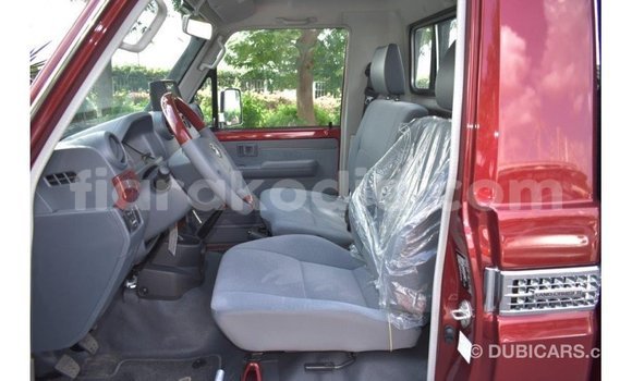 Acheter Import Voiture Toyota Land Cruiser Rouge à Import - Dubai, Diana Acheter Import Voiture Toyota Land Cruiser Rouge à Import - Dubai, Diana
