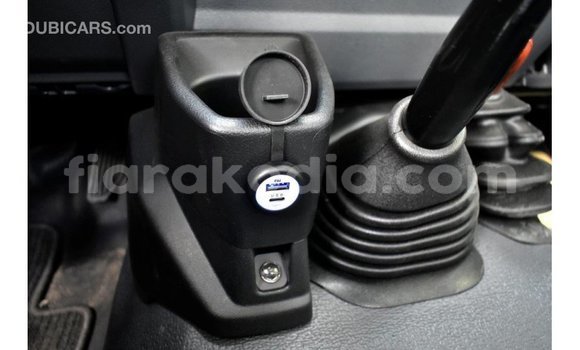 Acheter Import Voiture Toyota Land Cruiser Rouge à Import - Dubai, Diana Acheter Import Voiture Toyota Land Cruiser Rouge à Import - Dubai, Diana