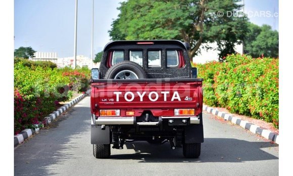 Acheter Import Voiture Toyota Land Cruiser Rouge à Import - Dubai, Diana Acheter Import Voiture Toyota Land Cruiser Rouge à Import - Dubai, Diana
