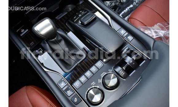 Acheter Import Voiture Lexus LX Blanc à Import - Dubai, Diana Acheter Import Voiture Lexus LX Blanc à Import - Dubai, Diana