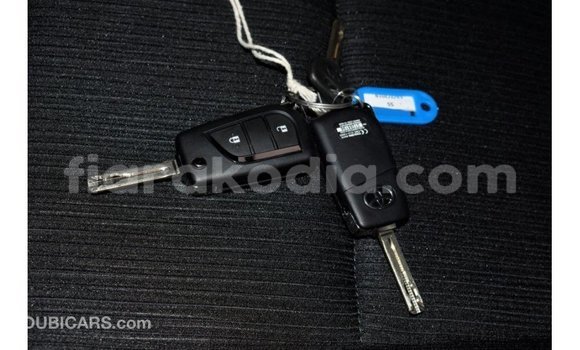 Acheter Import Voiture Toyota Hilux Autre à Import - Dubai, Diana Acheter Import Voiture Toyota Hilux Autre à Import - Dubai, Diana