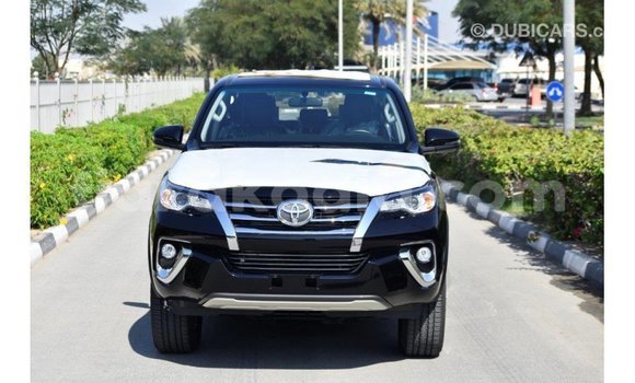 Acheter Import Voiture Toyota Fortuner Noir à Import - Dubai, Diana Acheter Import Voiture Toyota Fortuner Noir à Import - Dubai, Diana