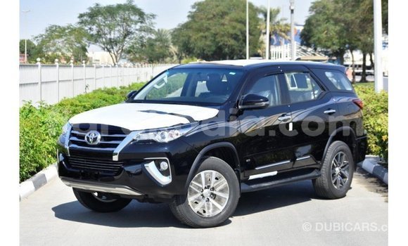 Acheter Import Voiture Toyota Fortuner Noir à Import - Dubai, Diana Acheter Import Voiture Toyota Fortuner Noir à Import - Dubai, Diana