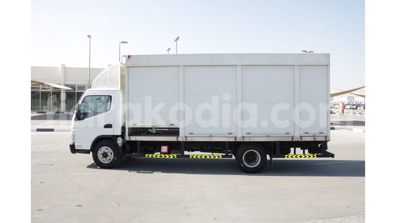 Big with watermark mitsubishi carisma diana import dubai 4777