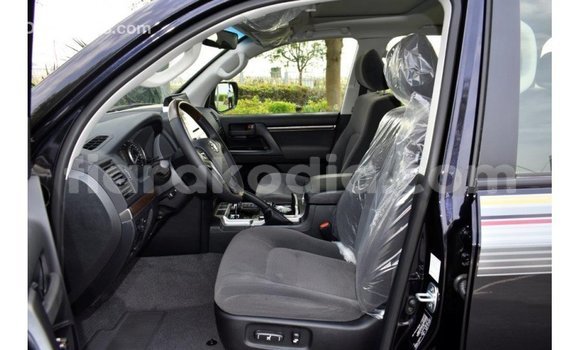 Acheter Import Voiture Toyota Land Cruiser Noir à Import - Dubai, Diana Acheter Import Voiture Toyota Land Cruiser Noir à Import - Dubai, Diana