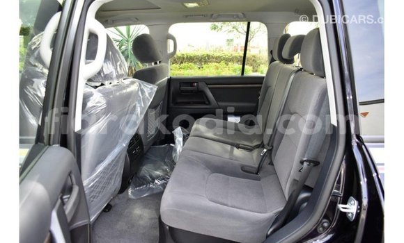 Acheter Import Voiture Toyota Land Cruiser Noir à Import - Dubai, Diana Acheter Import Voiture Toyota Land Cruiser Noir à Import - Dubai, Diana