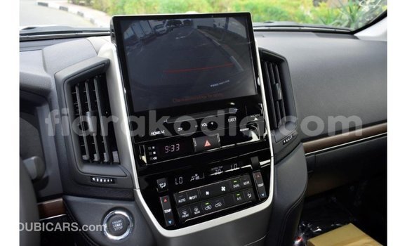 Acheter Import Voiture Toyota Land Cruiser Noir à Import - Dubai, Diana Acheter Import Voiture Toyota Land Cruiser Noir à Import - Dubai, Diana