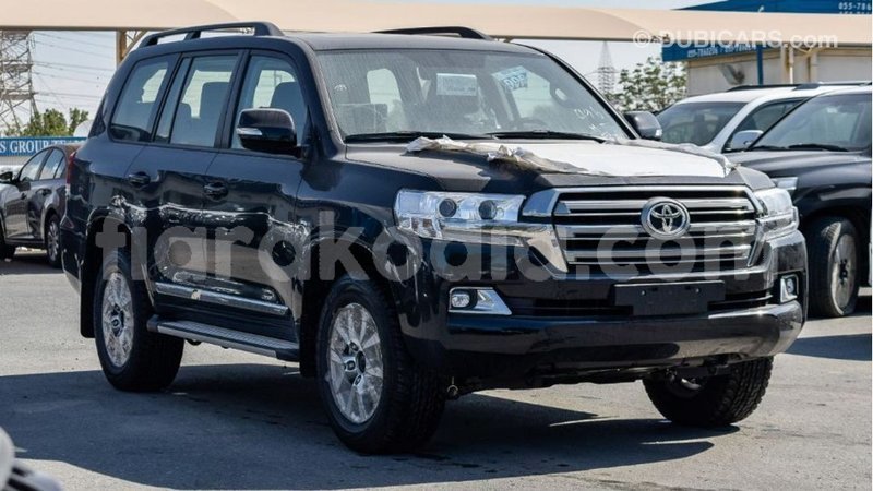 Big with watermark toyota land cruiser diana import dubai 4792