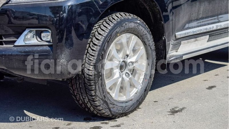 Big with watermark toyota land cruiser diana import dubai 4792