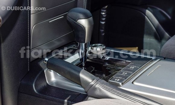 Acheter Import Voiture Toyota Land Cruiser Noir à Import - Dubai, Diana Acheter Import Voiture Toyota Land Cruiser Noir à Import - Dubai, Diana