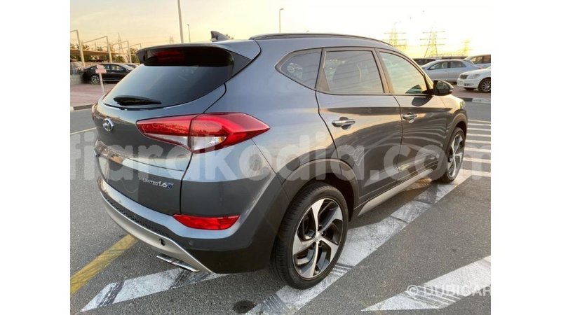 Big with watermark hyundai tucson diana import dubai 4793