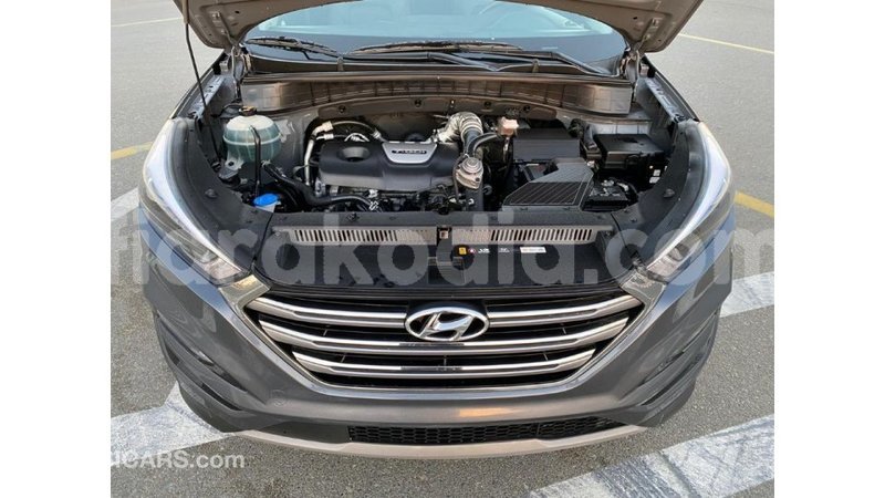 Big with watermark hyundai tucson diana import dubai 4793