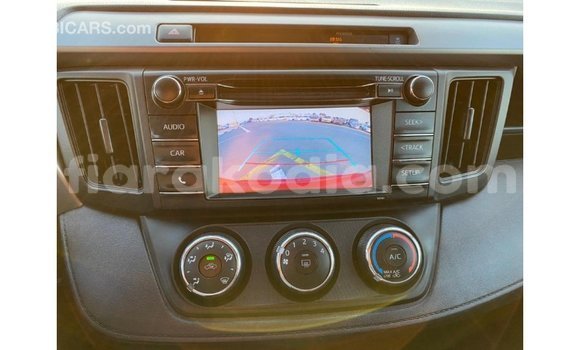 Acheter Import Utilitaire Toyota HiAce Noir à Import - Dubai, Diana Acheter Import Utilitaire Toyota HiAce Noir à Import - Dubai, Diana