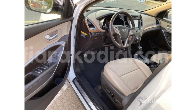 Big with watermark hyundai santa fe diana import dubai 4800