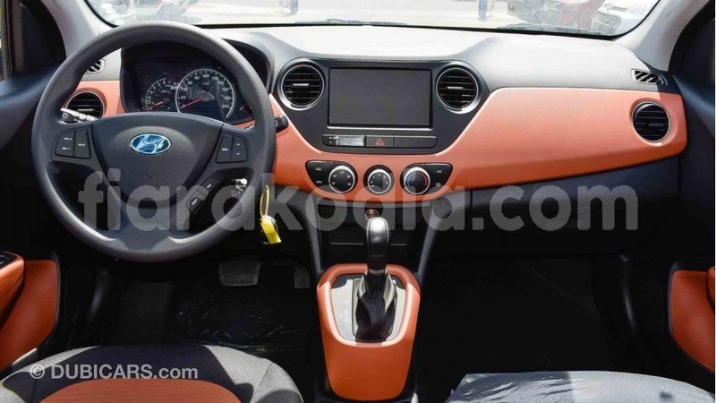 Big with watermark hyundai i10 diana import dubai 4843