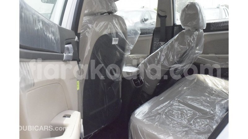 Big with watermark hyundai elantra diana import dubai 4844