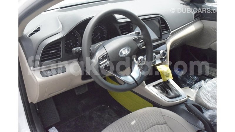 Big with watermark hyundai elantra diana import dubai 4844