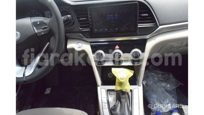 Big with watermark hyundai elantra diana import dubai 4844