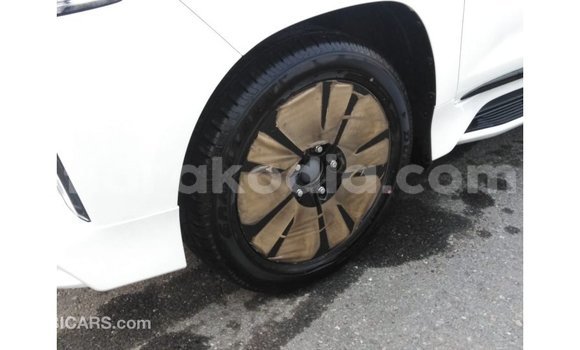 Hividy Lexus LX fotsy Car in Import - Dubai in Diana Hividy Lexus LX fotsy Car in Import - Dubai in Diana