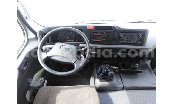 Hividy Toyota Coaster fotsy Car in Import - Dubai in Diana Hividy Toyota Coaster fotsy Car in Import - Dubai in Diana