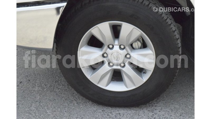 Big with watermark toyota hilux diana import dubai 4858