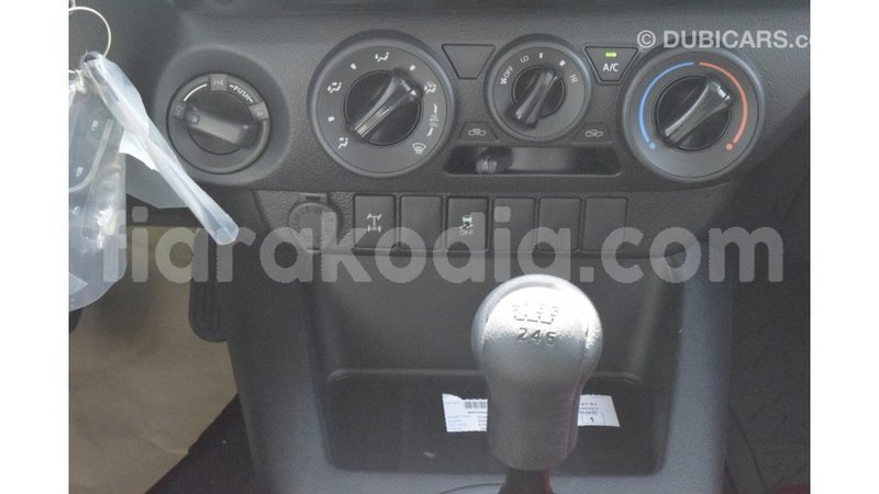 Big with watermark toyota hilux diana import dubai 4859